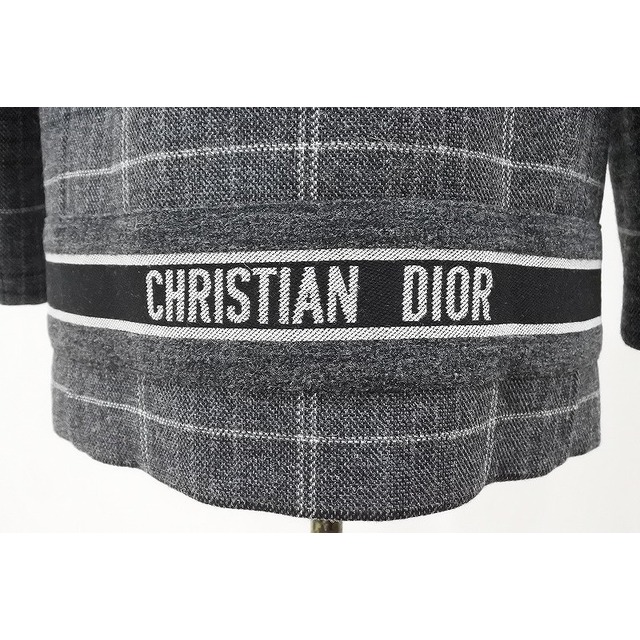 Christian Dior(クリスチャンディオール)の[USED/中古]Christian Dior クリスチャンディオール コート チェックコート ロゴ入り Pコート レディースコート グレー ウール 34 中古 ai-tdc-008252 レディースのジャケット/アウター(その他)の商品写真