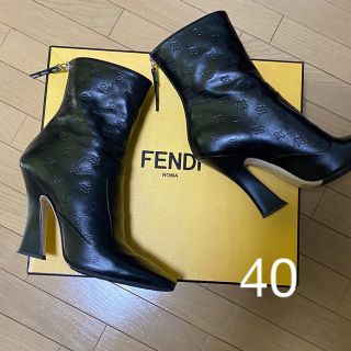 フェンディ(FENDI)のフェンディ　ショートブーツ　40(ブーツ)