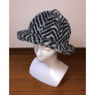 カンゴール(KANGOL)のM 美品 KANGOL Faux Fur Casual ブラック 黒 ストライプ(ハット)