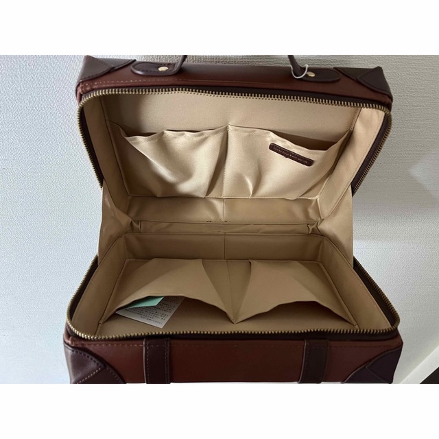 Samantha Thavasa(サマンサタバサ)のウォ―リーをさがせ！トランクショルダーバッグ レディースのバッグ(ショルダーバッグ)の商品写真