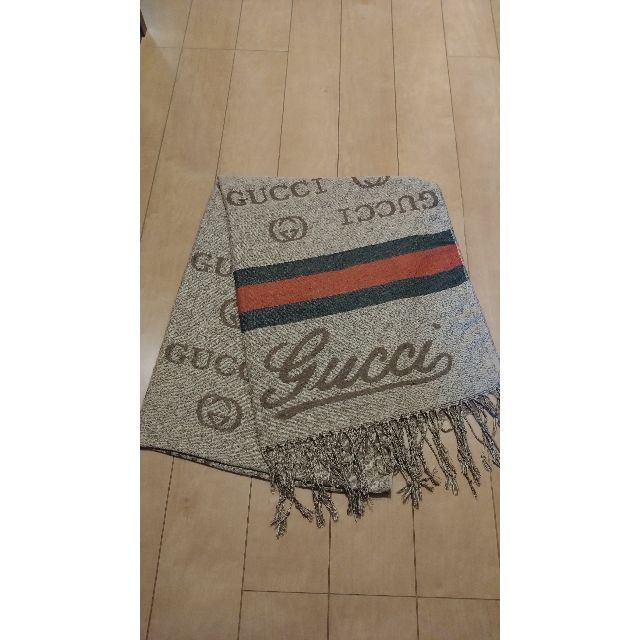 Gucci(グッチ)のGUCCI 大判ストール　ショール レディースのファッション小物(マフラー/ショール)の商品写真