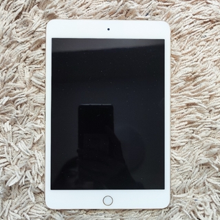 アイパッド(iPad)のipad mini4 64GB ゴールド スマートカバー付(タブレット)