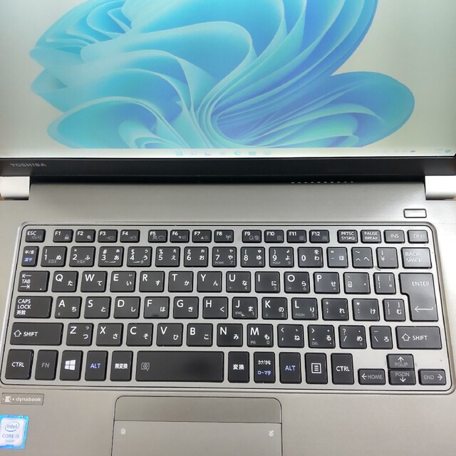 Win11☆爆速SSD搭載Core i5 6世代薄型軽量ノートPC メモリ8GB 1