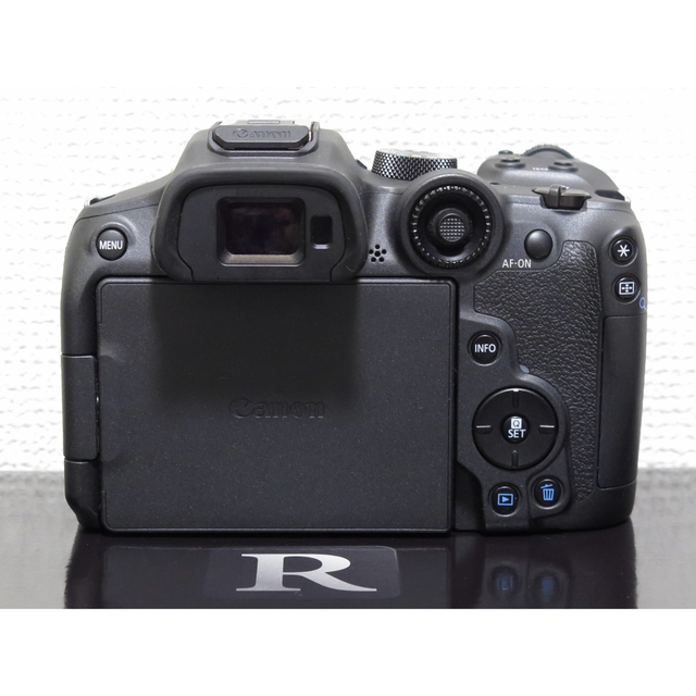 Canon(キヤノン)のCanon EOS R7 ボディ スマホ/家電/カメラのカメラ(ミラーレス一眼)の商品写真
