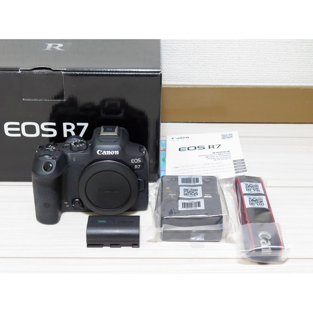 Canon EOS R7 ボディ