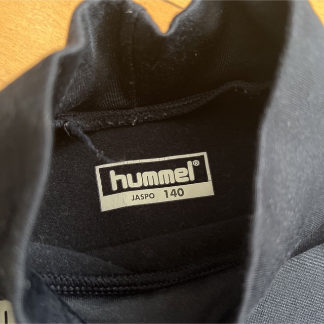 hummel(ヒュンメル)のHummel あったかインナー ジュニア 140 130 サッカー スポーツ キッズ/ベビー/マタニティのキッズ服男の子用(90cm~)(Tシャツ/カットソー)の商品写真