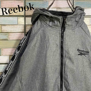リーボック(Reebok)のリーボック　中綿ジャケット　ブルゾン　ワンポイント刺繍ロゴ(ブルゾン)