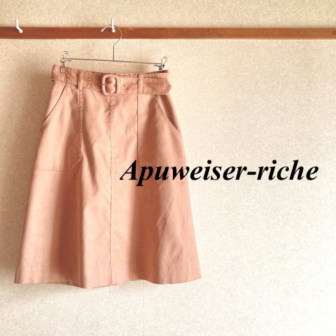Apuweiser-riche(アプワイザーリッシェ)のApuweiser-riche フェイクスエードベルト付Aラインスカート レディースのスカート(ひざ丈スカート)の商品写真