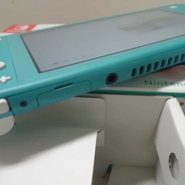 Nintendo Switch(ニンテンドースイッチ)のYuSakura様専用NintendoSwitch Lite Turquoise エンタメ/ホビーのゲームソフト/ゲーム機本体(携帯用ゲーム機本体)の商品写真