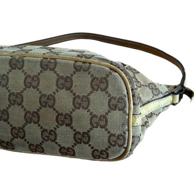 本日限定値下げ】GUCCI グッチ GG柄 アクセサリーポーチ 本日限定値下げ】GUCCI グッチ GG柄 アクセサリーポーチ