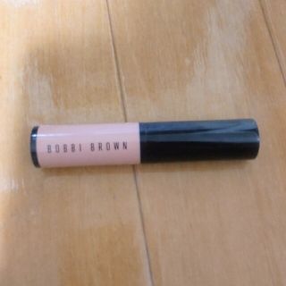 ボビイブラウン(BOBBI BROWN)のボビイブラウン スキンコレクター ライトビスク(コンシーラー)