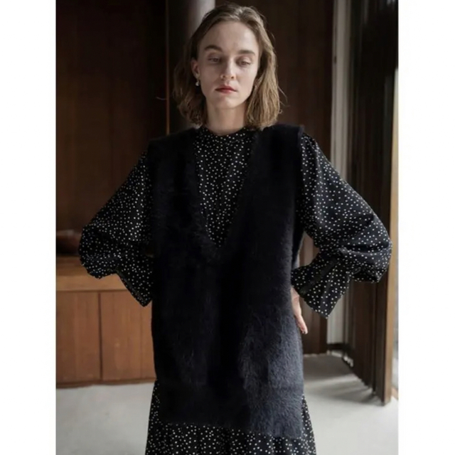 純正新販売 willfully double face shaggy knit vest 黒 - www