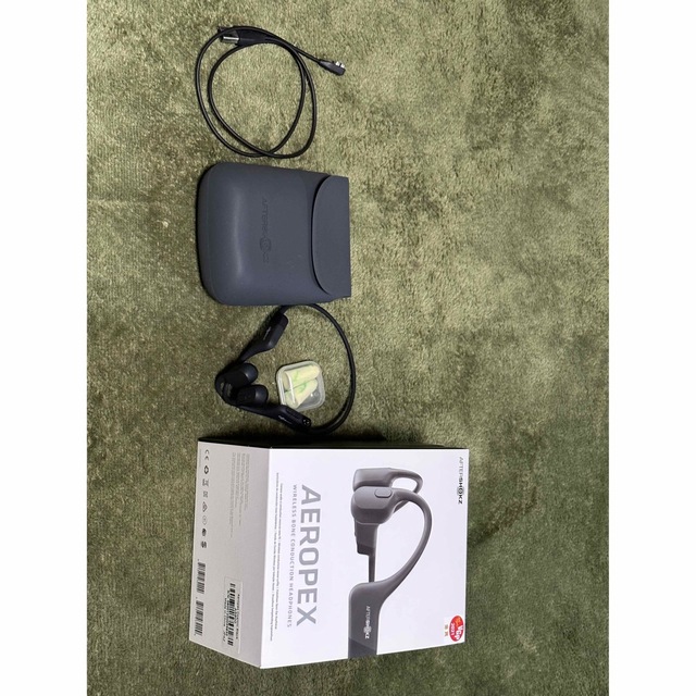 【中古美品】After shokz 骨伝導イヤホン防水　Blootooth5.1 スマホ/家電/カメラのオーディオ機器(ヘッドフォン/イヤフォン)の商品写真