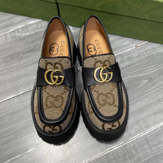 Gucci - ★GUCCI★グッチ　定番ローファー　可愛い皮靴