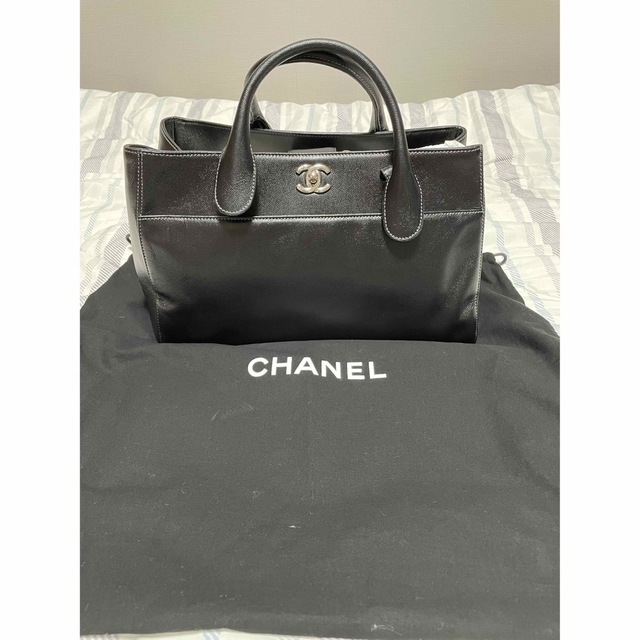 CHANEL(シャネル)の難あり　未使用　シャネル　エグゼクティブライン　バッグ レディースのバッグ(ハンドバッグ)の商品写真