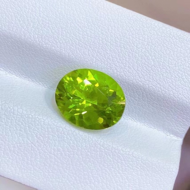 ⭐天然  ペリドット ルース 5.65ct