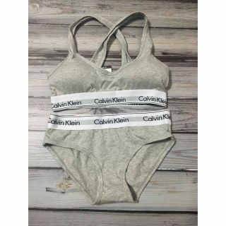 シーケーカルバンクライン(ck Calvin Klein)のカルバンクライン　レディース　上下セット　ブラショーツ　グレー　Mサイズ(ブラ&ショーツセット)