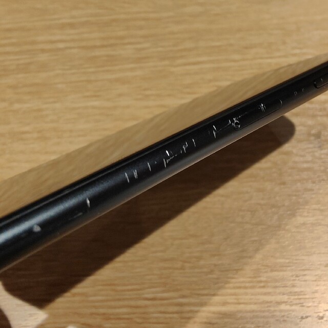 Apple(アップル)のiPhone SE 第2世代 (SE2) ブラック 64 GB SIMフリー スマホ/家電/カメラのスマートフォン/携帯電話(スマートフォン本体)の商品写真