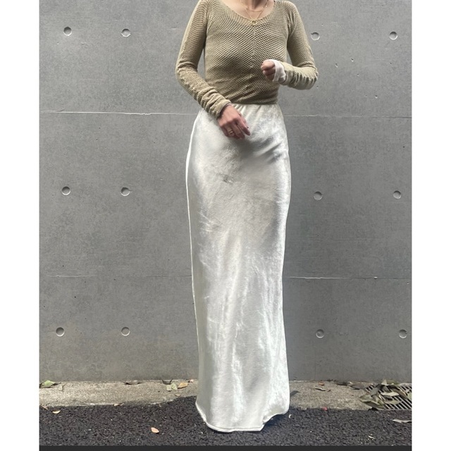 EDIT.FOR LULU(エディットフォールル)のENOF  velvet long skirt white レディースのスカート(ロングスカート)の商品写真