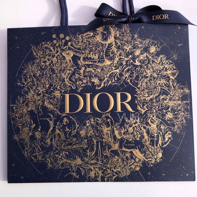 Dior(ディオール)の新品未開封　ディオール ホリデー オファー2022クリスマスコフレ 数量限定品 コスメ/美容のキット/セット(コフレ/メイクアップセット)の商品写真