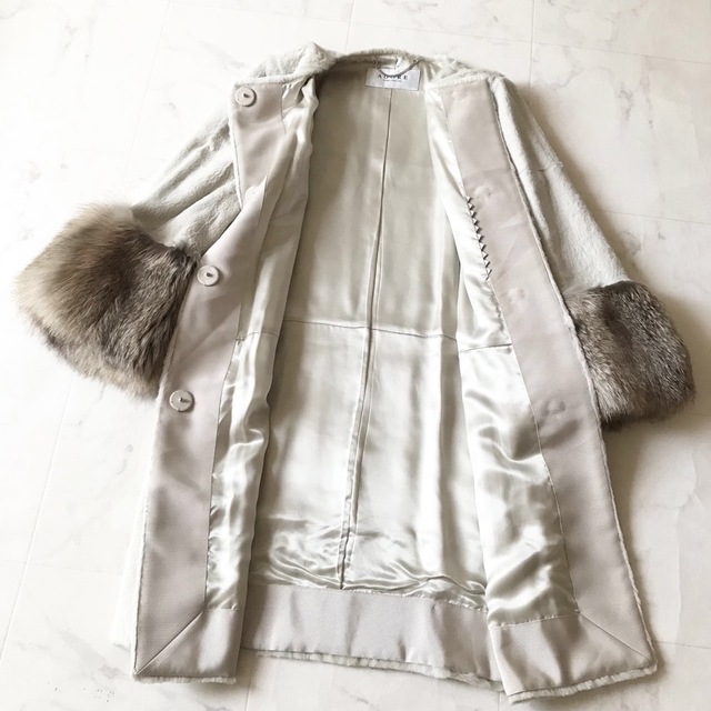 パネル アドーア 美品 ラビット シルバーフォックス 毛皮ファーコート