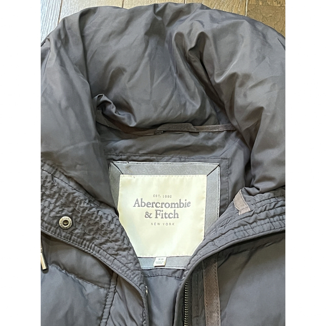 Abercrombie&Fitch(アバクロンビーアンドフィッチ)のアバクロ　ダウンコート レディースのジャケット/アウター(ダウンコート)の商品写真