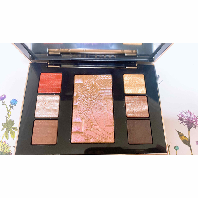 BOBBI BROWN(ボビイブラウン)のボビィブラウン限定パレット コスメ/美容のベースメイク/化粧品(アイシャドウ)の商品写真