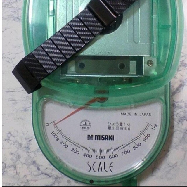 超軽量　樹脂バンド　カーボン柄　22mm メンズの時計(その他)の商品写真