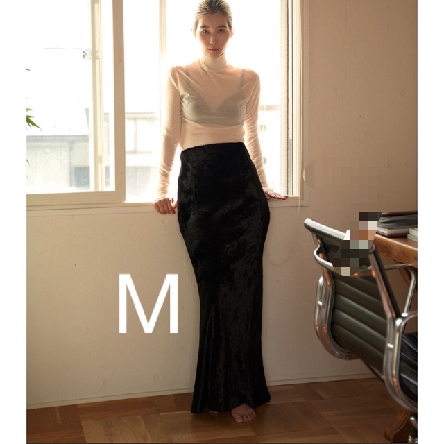 ブラックサイズenof velvet long skirt Mサイズ