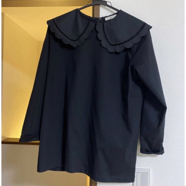 免税店 通販 専用《新品未使用》yori ヨリ スカラップカラーロンTee