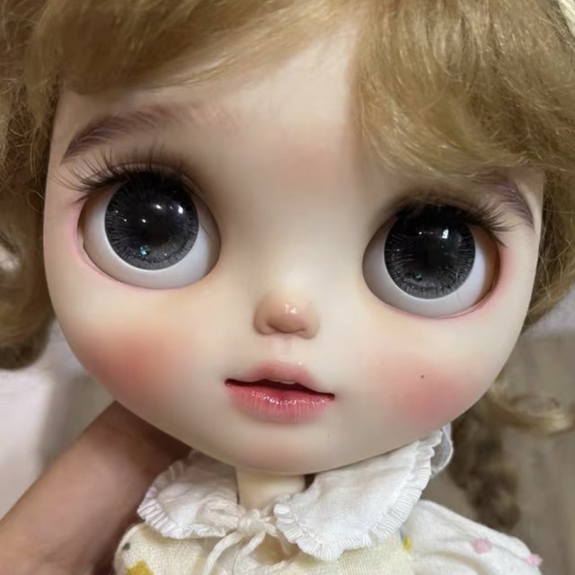 作家様カスタムブライス かわいい 海外作家様 フルセット 微笑み-