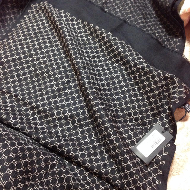 GUCCI - タグ付き 未使用 ストールの通販 by たっく|グッチなら GUCCI - タグ付き 未使用 ストールの通販 by たっく|グッチなら