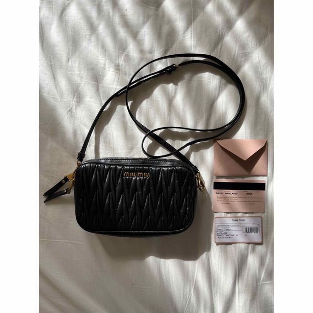 miumiu - ミュウミュウ MIUMIU マトラッセショルダーバッグの通販 by