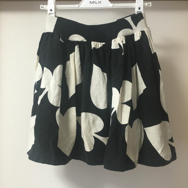 MILK(ミルク)の【MILK】トランプ柄 スカート 黒 ミルク レディースのスカート(ミニスカート)の商品写真