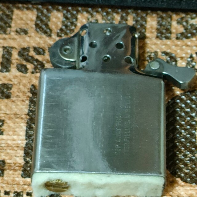 ビンテージ　1980年製 / / ゴールドライオン　zippo