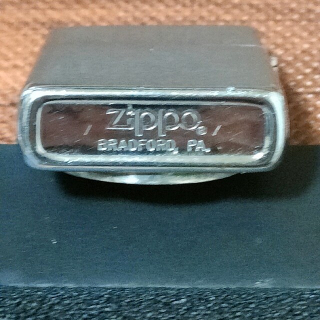 ビンテージ　1980年製 / / ゴールドライオン　zippo
