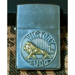 ビンテージ　1980年製 / / ゴールドライオン　zippo