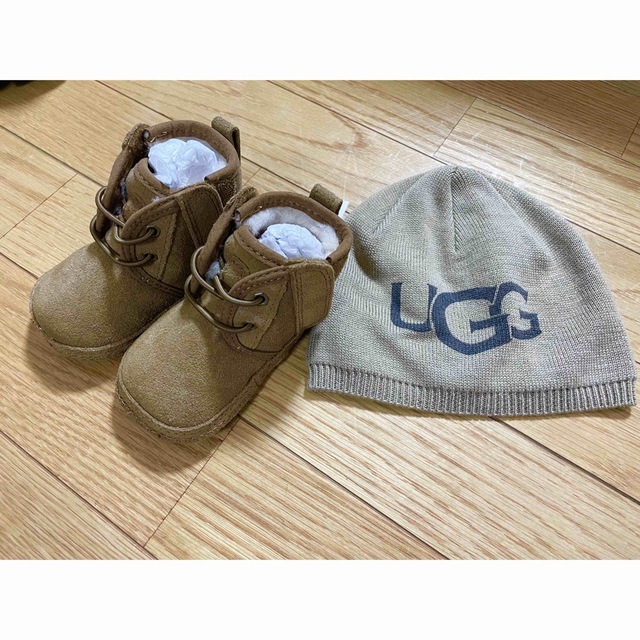 UGG - 【新品未使用】UGG ベビー ブーツ 帽子の通販 by CHIMU's shop ...