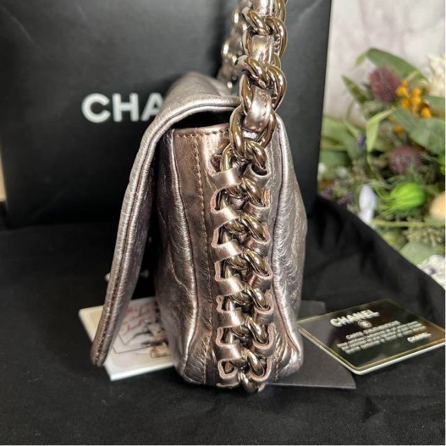 【超お買い得!】バッグCHANEL - CHANEL シャネル【美品】ラグジュアリーライン チェーン