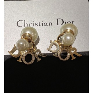 Christian Dior -  ピアスTRIBALES ゴールド　パール