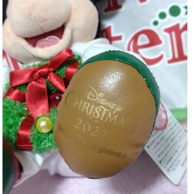 ミッキーマウス(ミッキーマウス)のディズニークリスマス　ぬいぐるみ　ミッキーサンタ　ディズニーランド エンタメ/ホビーのおもちゃ/ぬいぐるみ(ぬいぐるみ)の商品写真