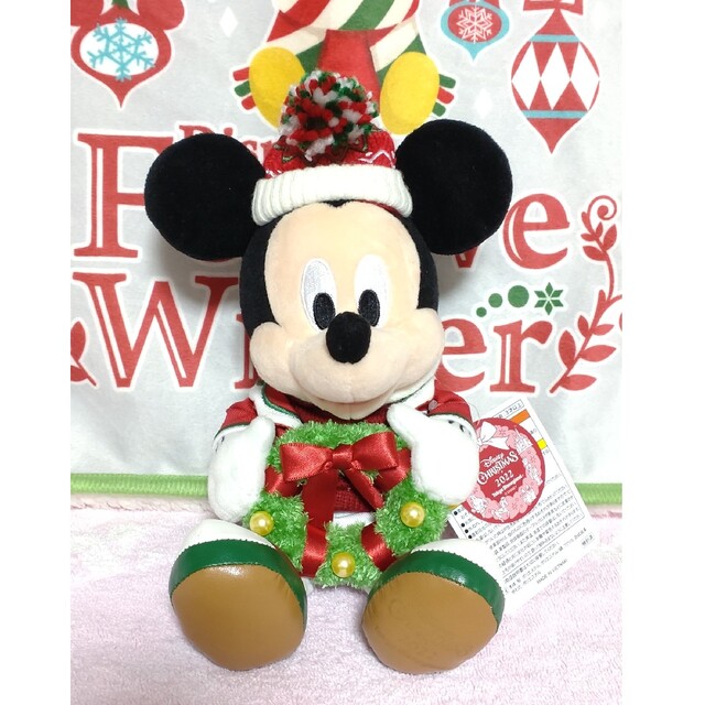 ミッキーマウス(ミッキーマウス)のディズニークリスマス　ぬいぐるみ　ミッキーサンタ　ディズニーランド エンタメ/ホビーのおもちゃ/ぬいぐるみ(ぬいぐるみ)の商品写真