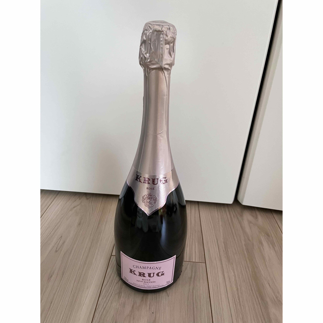 Krug(クリュッグ)のクリュッグ　ロゼ 食品/飲料/酒の酒(シャンパン/スパークリングワイン)の商品写真