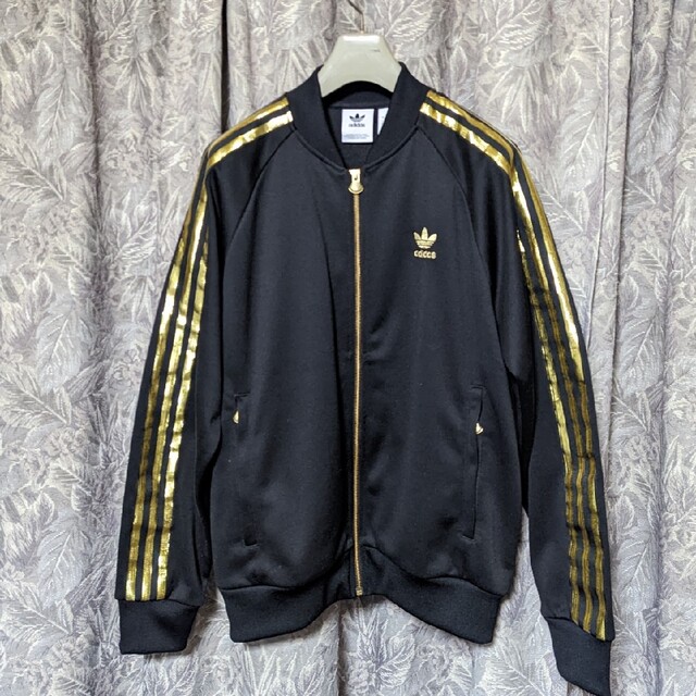 adidas track jacket black/gold line