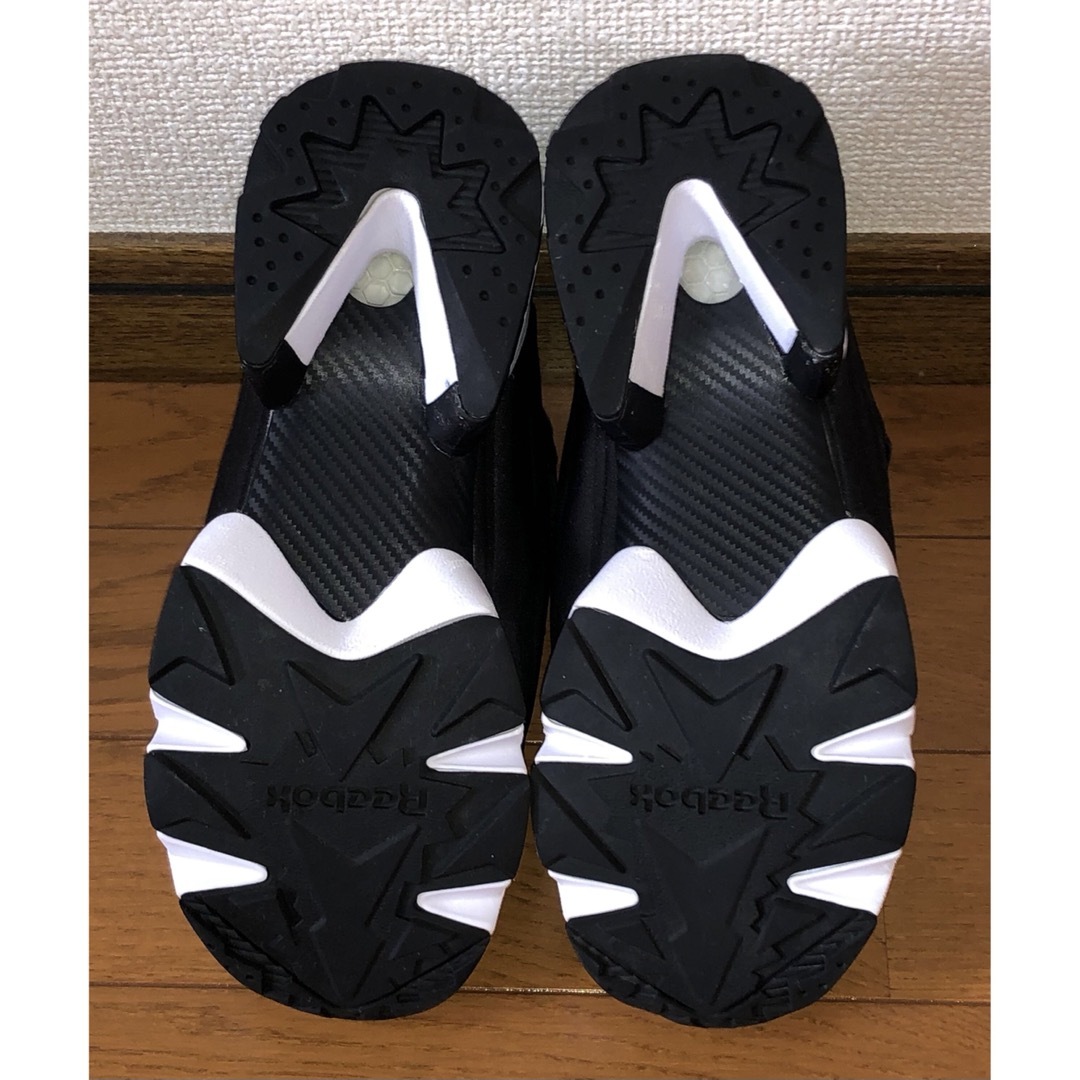 Reebok(リーボック)の23cm 良品 REEBOK INSTA PUMP FURY OG ブラック 黒 レディースの靴/シューズ(スニーカー)の商品写真