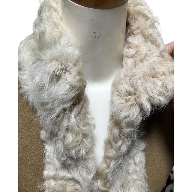 GRACE CONTINENTAL(グレースコンチネンタル)のグレースクラス くるくる羊毛皮 コート レディースのジャケット/アウター(ロングコート)の商品写真