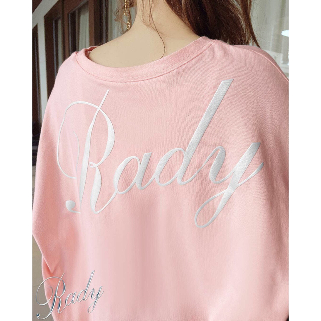 Rady(レディー)のタグ付き新品 Rady バックレイヤード ロンT トップス レディースのトップス(Tシャツ(長袖/七分))の商品写真