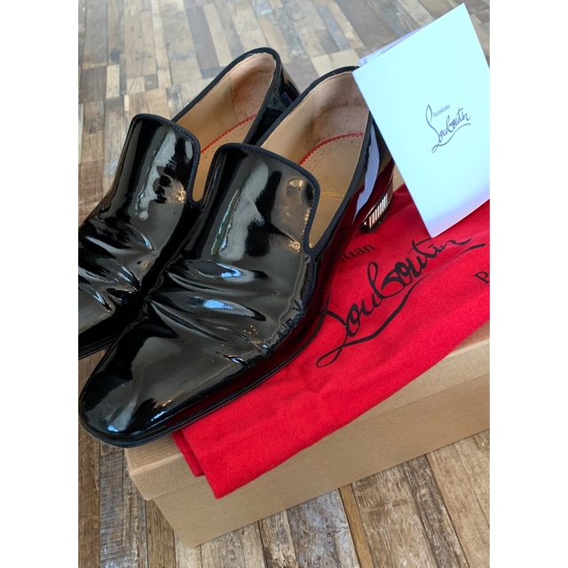 CHRISTIAN LOUBOUTIN(クリスチャンルブタン)パテント 40 レビュー高