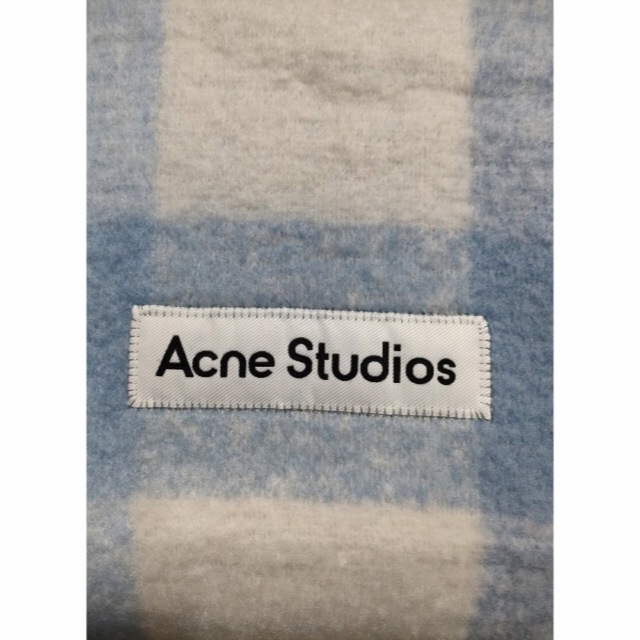 Acne Studios(アクネストゥディオズ)の限定1点限り❣️ Acne Studios マフラー 大判サイズ ブルー系 レディースのファッション小物(マフラー/ショール)の商品写真