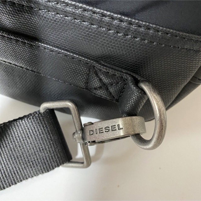 DIESEL(ディーゼル)のディーゼル ボディバッグ ワンショルダーバッグ デニム メンズのバッグ(ボディーバッグ)の商品写真